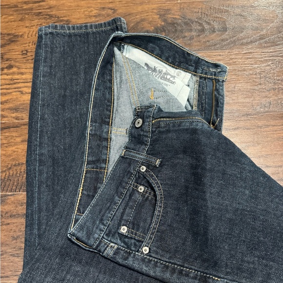 Levi’s straight leg jeans dark wash - Picture 4 of 8